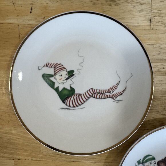 Restoration Hardware Naughty Elf Set 5 Appetizer Salad Plates Vintage Christmas - Picture 7 of 12